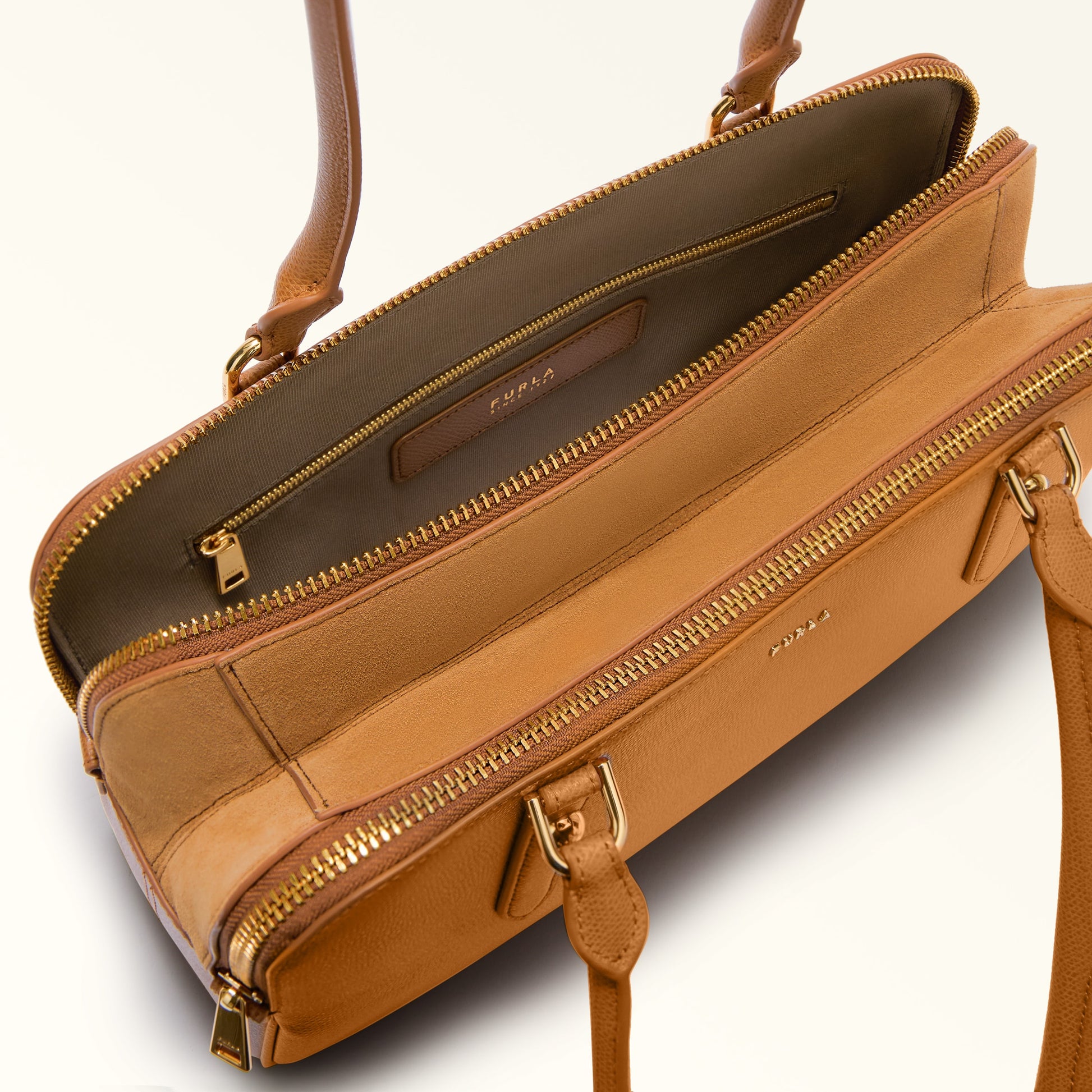 Furla Giulia M Boston  Bag In Leather