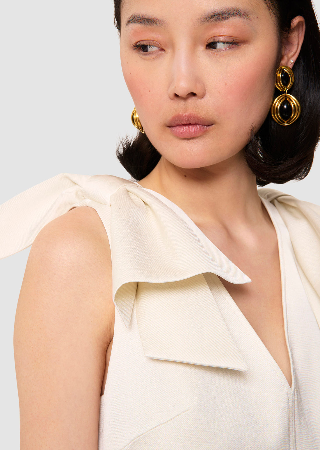 Remarquable ecru satin linen dress by Tara Jarmon Lebanon
