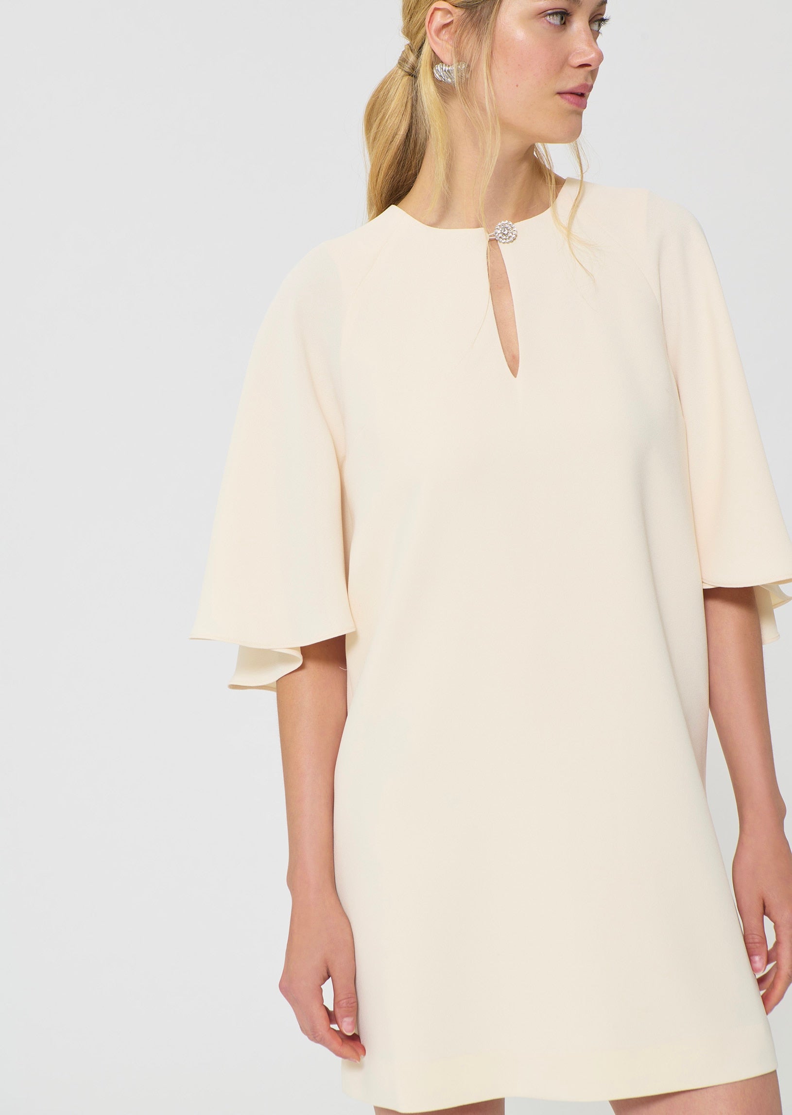 dress in yellow fluid crepe