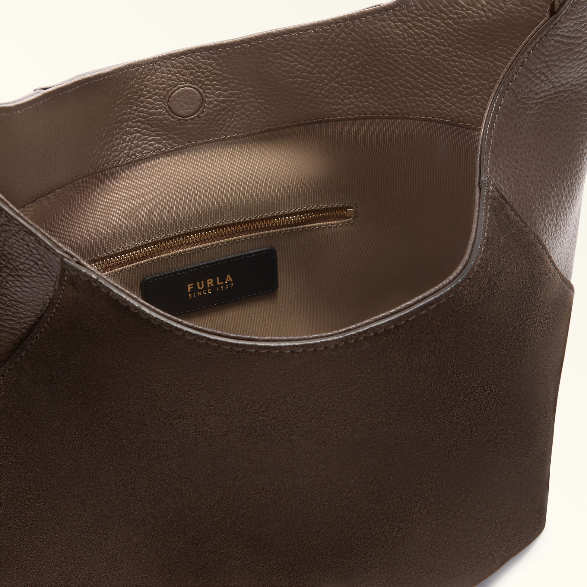 Furla Lara M Hobo Bag In Leather