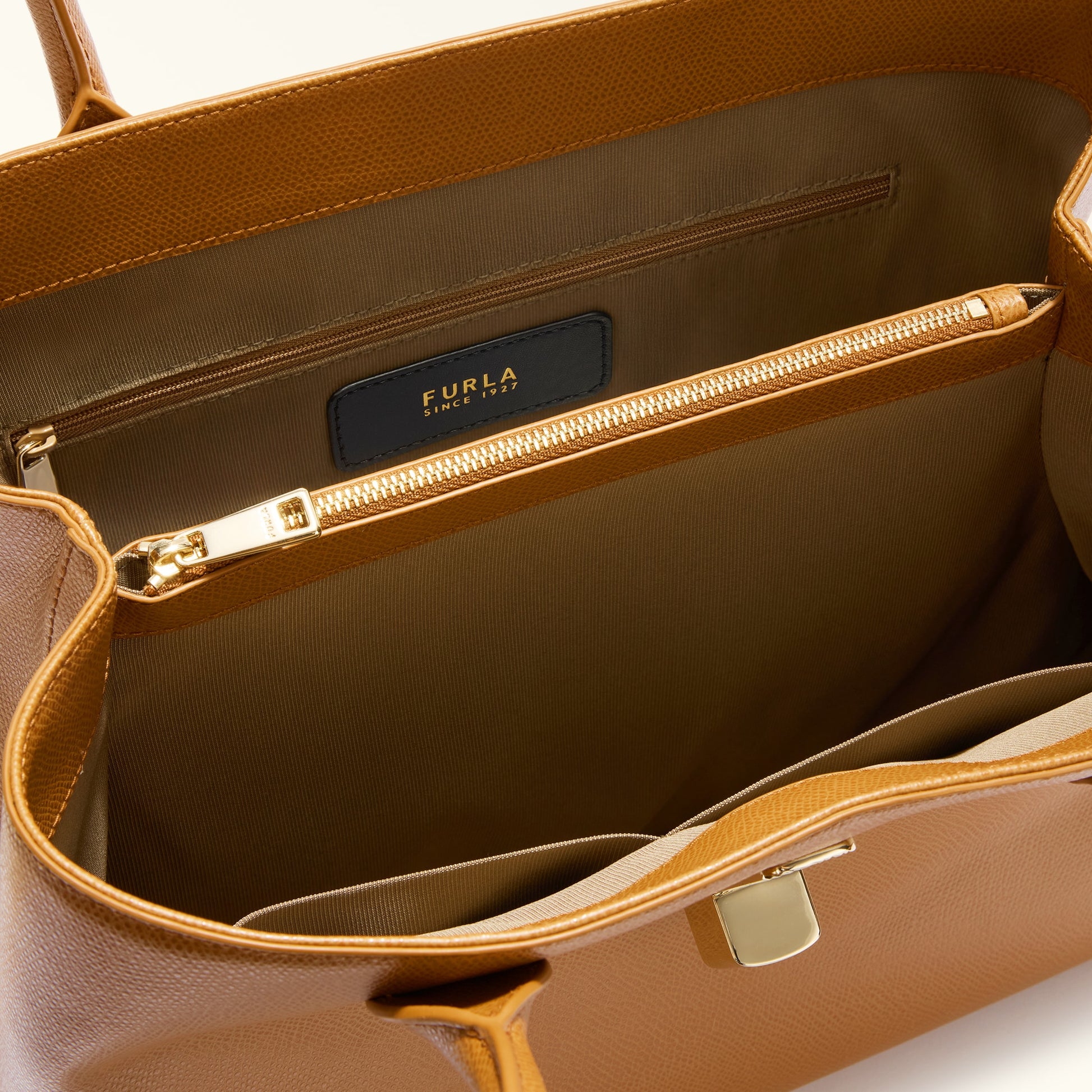 Furla Goccia M Tote Base 33 in Brown - Bags 