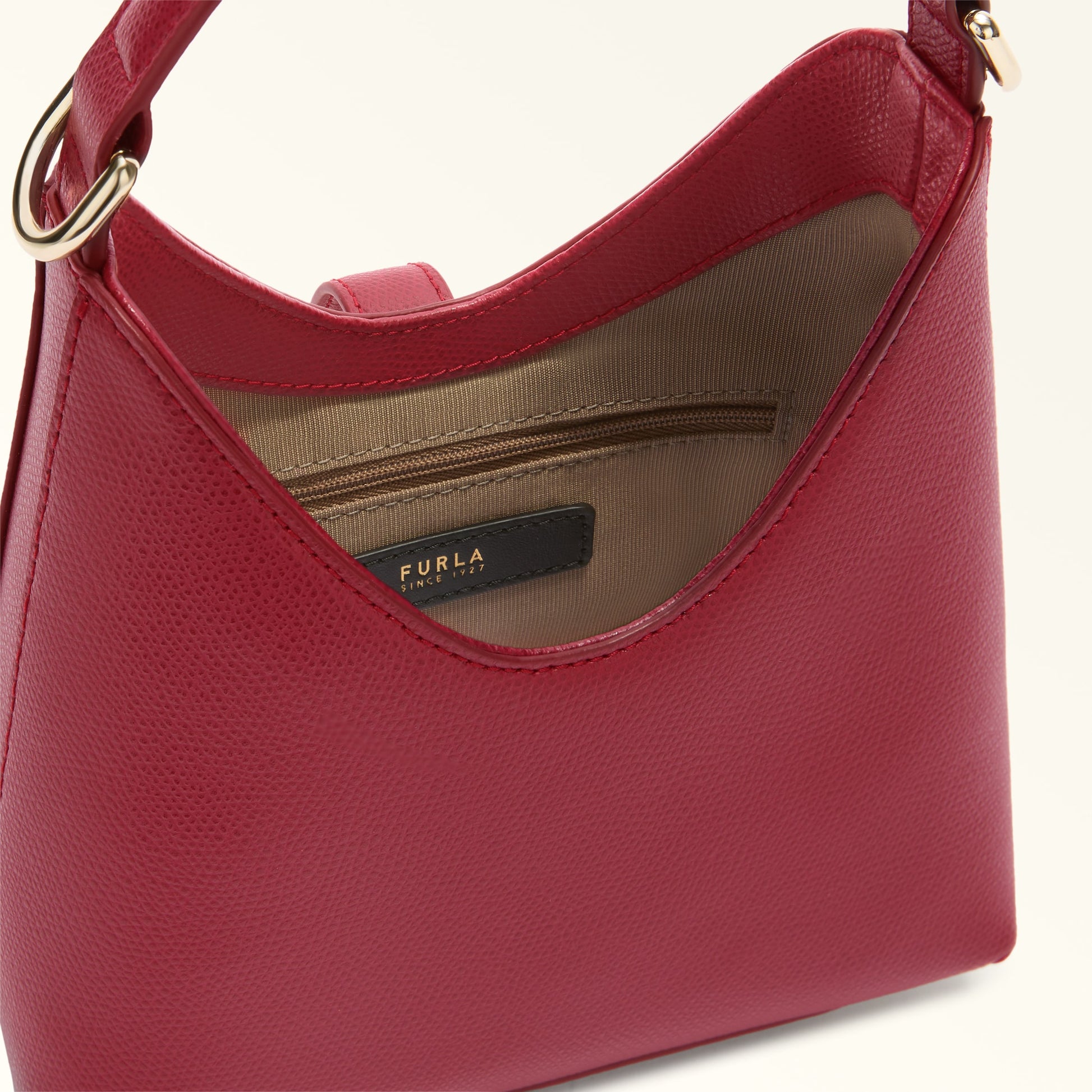 Furla Iride M Hobo Bag In Leather