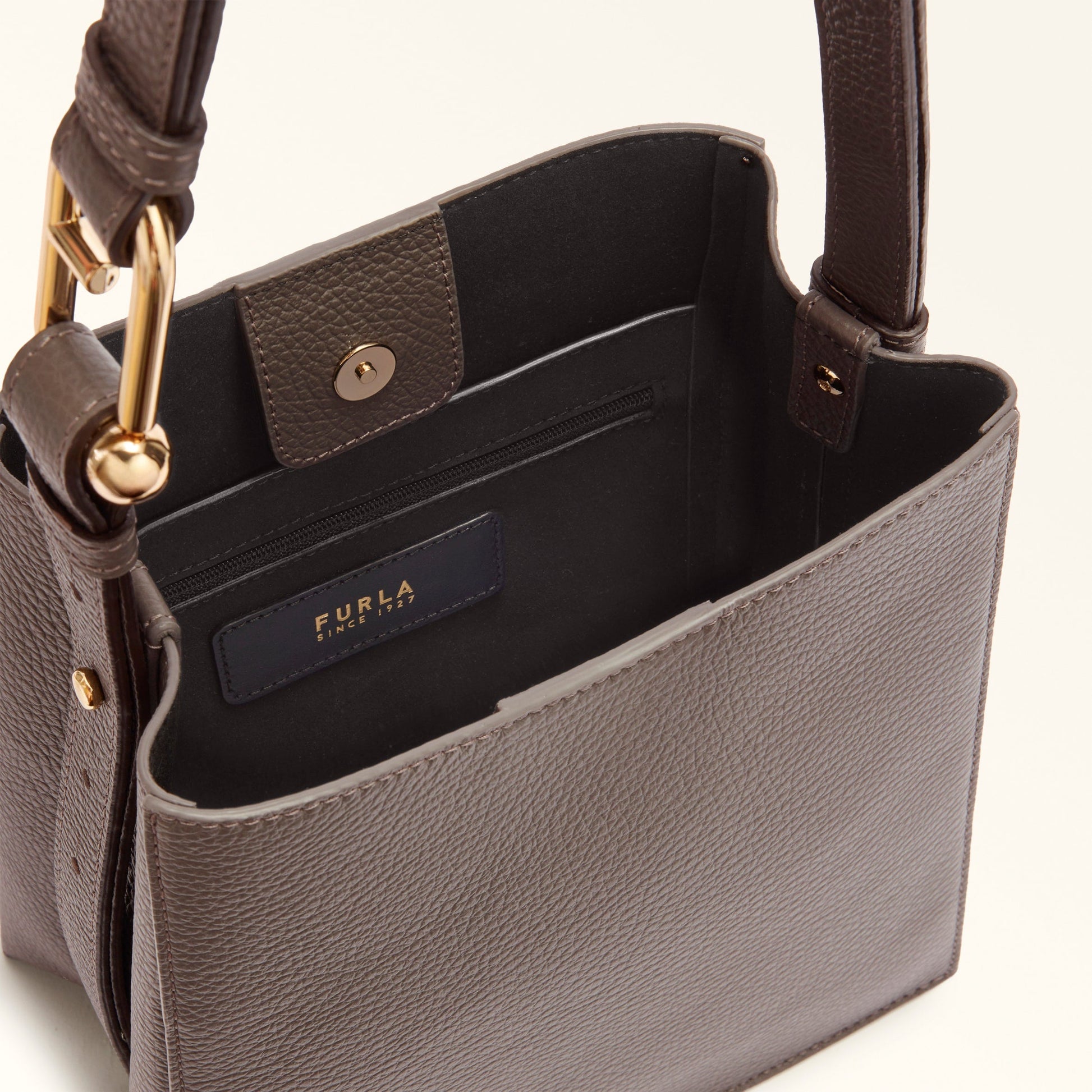 FURLA NUVOLA BUCKET BAG Furla