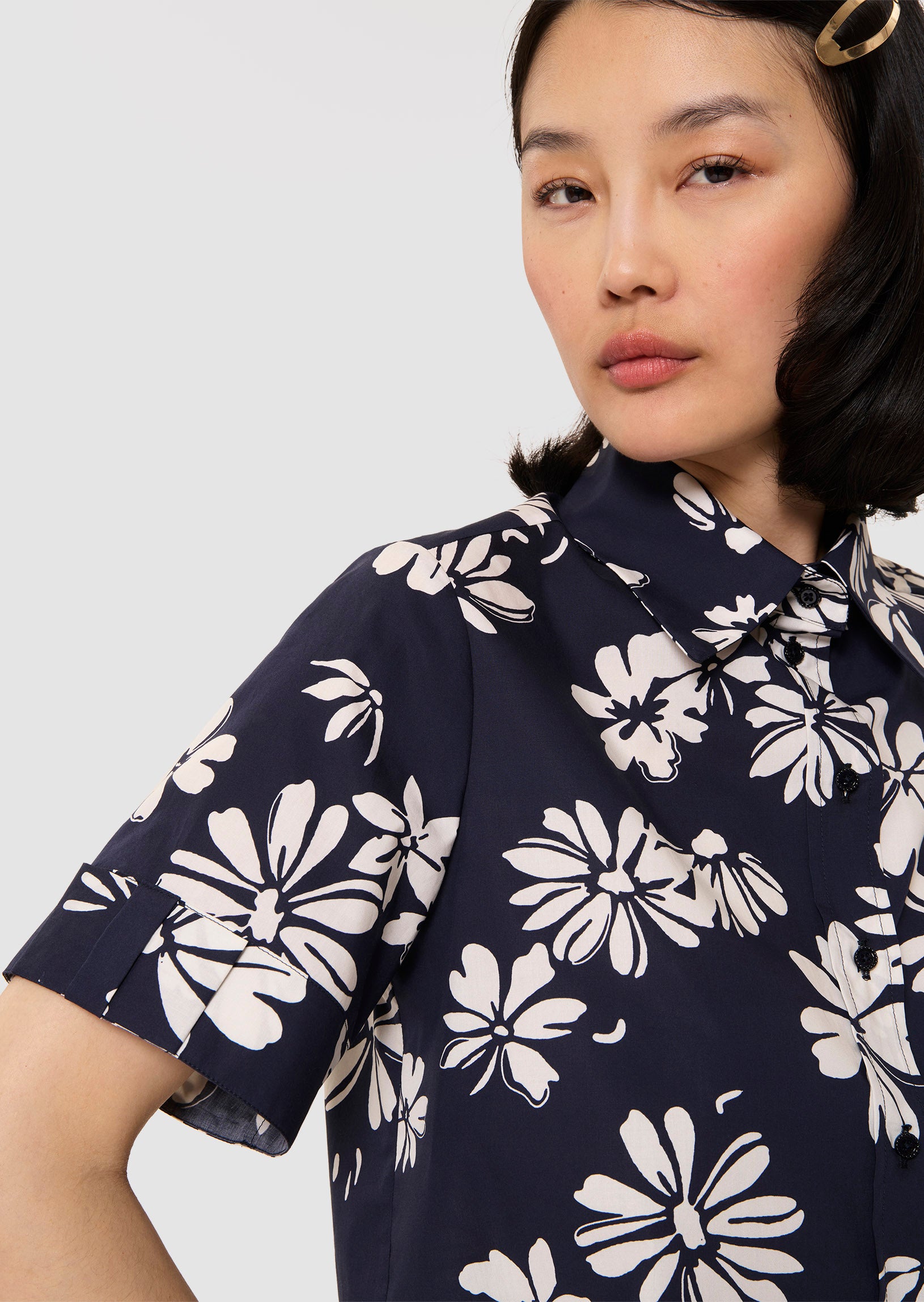 Charles midnight blue with a floral print by Tara Jarmon Lebanon