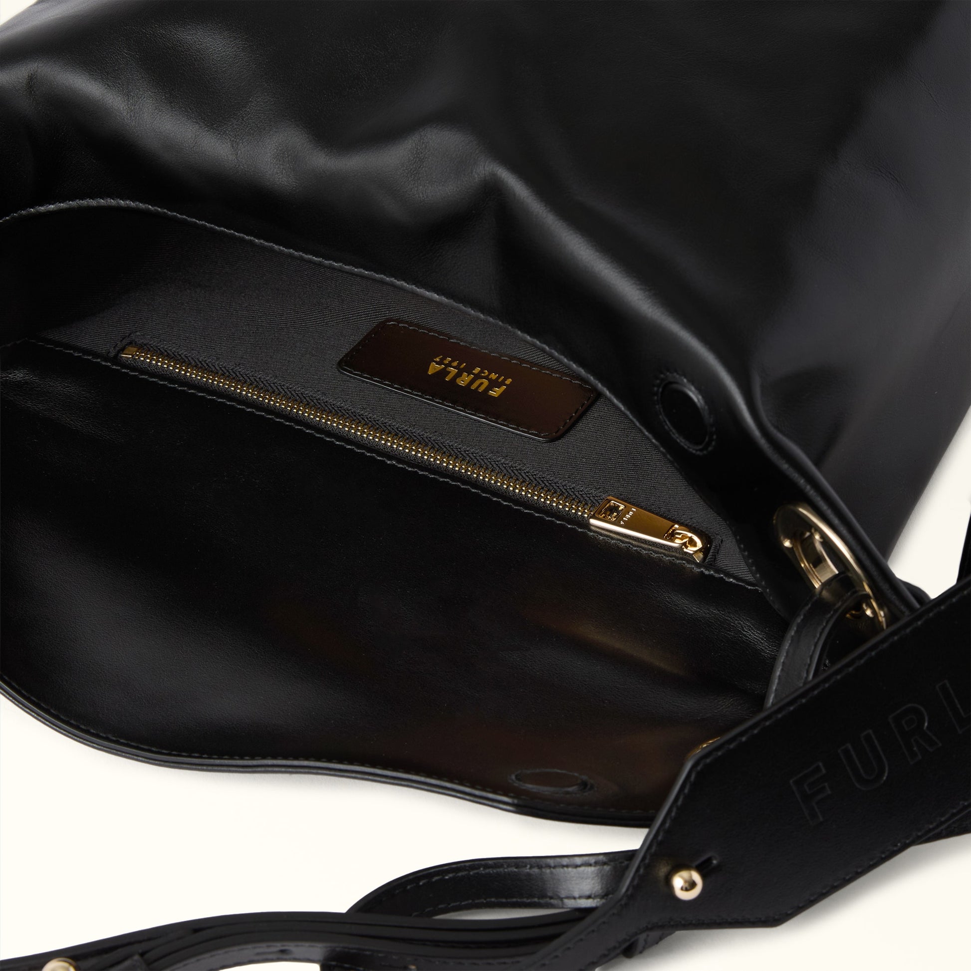 Furla Ginevra M Shoulder Bag in Black - Bags 