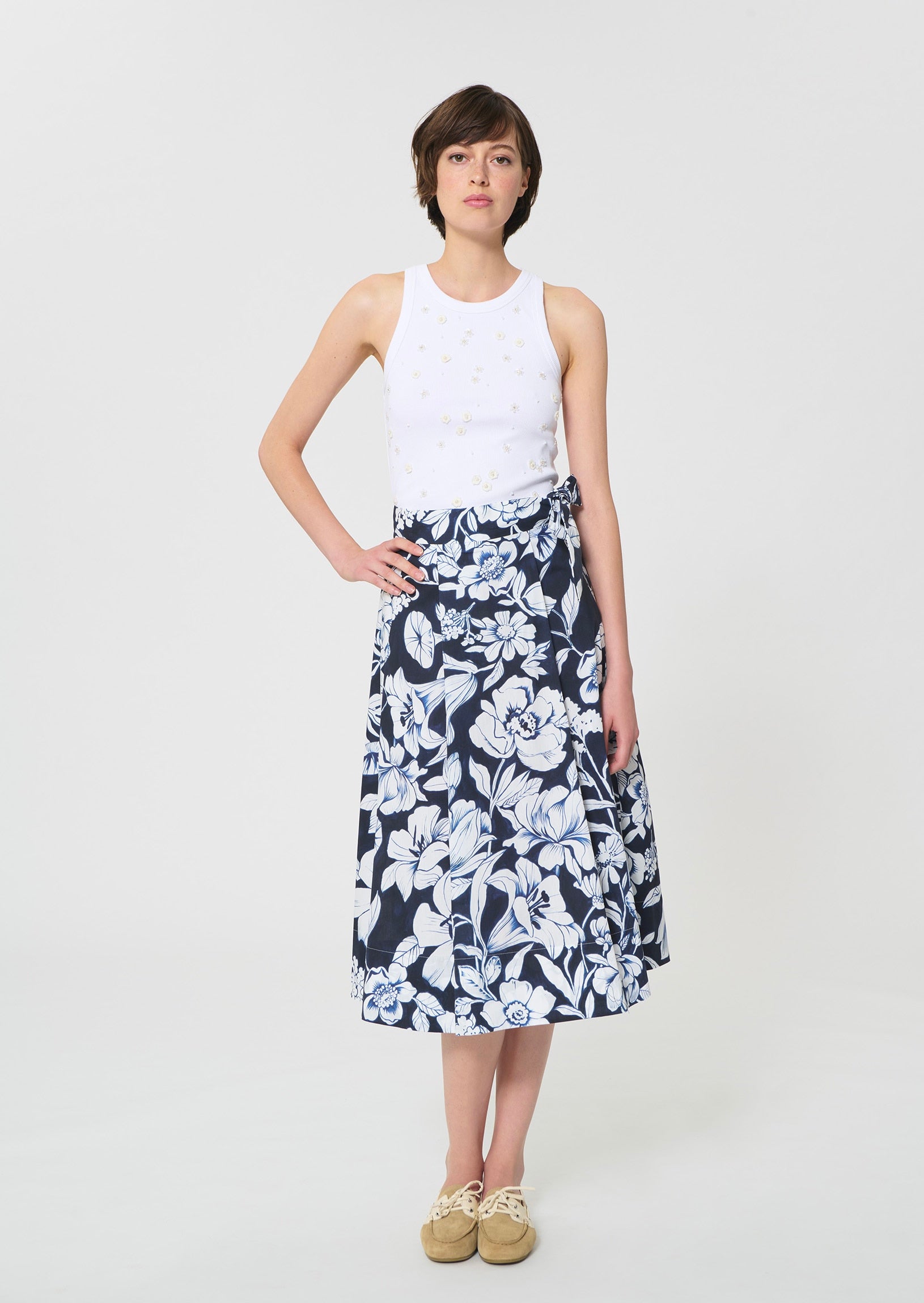 skirt in midnight blue floral printed cotton