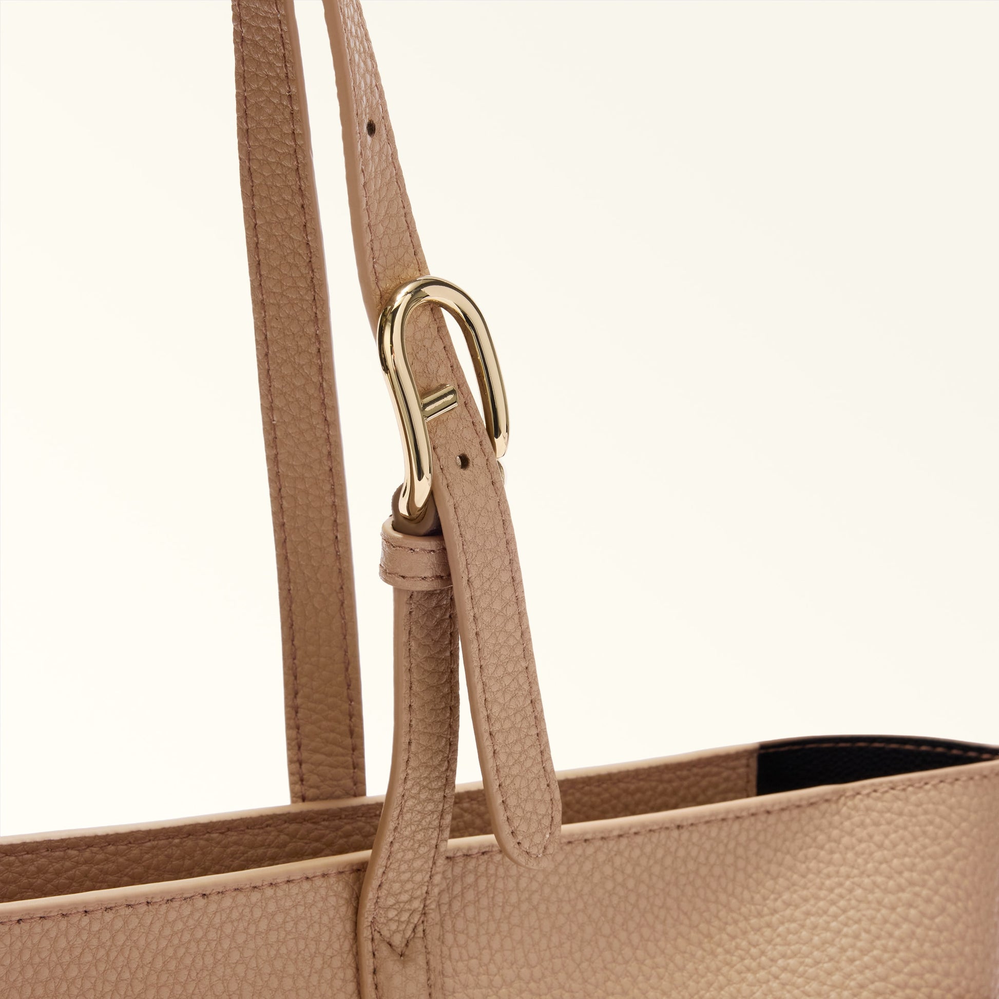 Furla Ava L Tote Bag In Leather