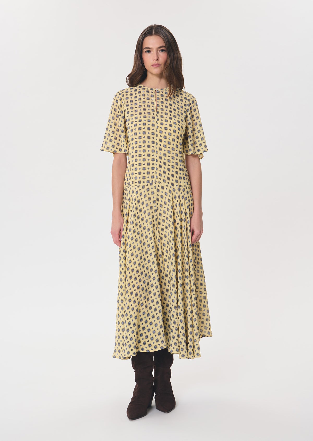 Risha dress in vanilla by Tara Jarmon