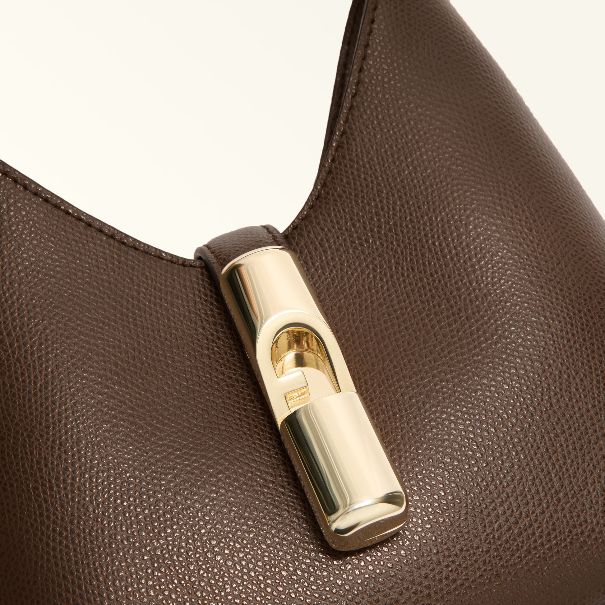 Furla Iride M Hobo Bag In Leather