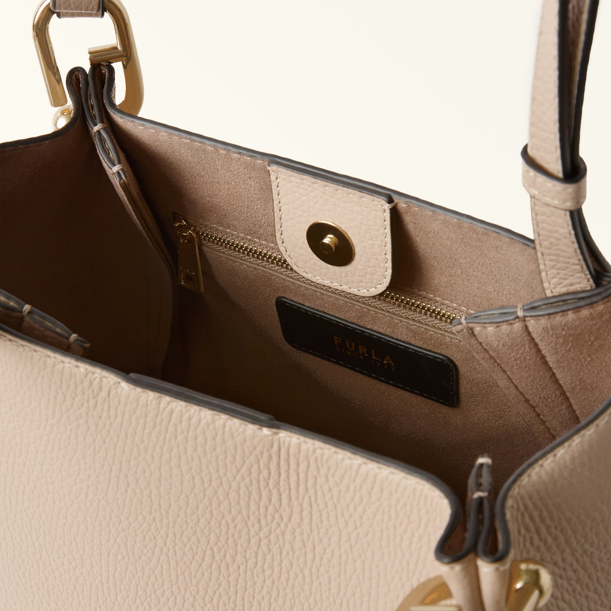 Furla Nuvola M Tote in White - Bags 