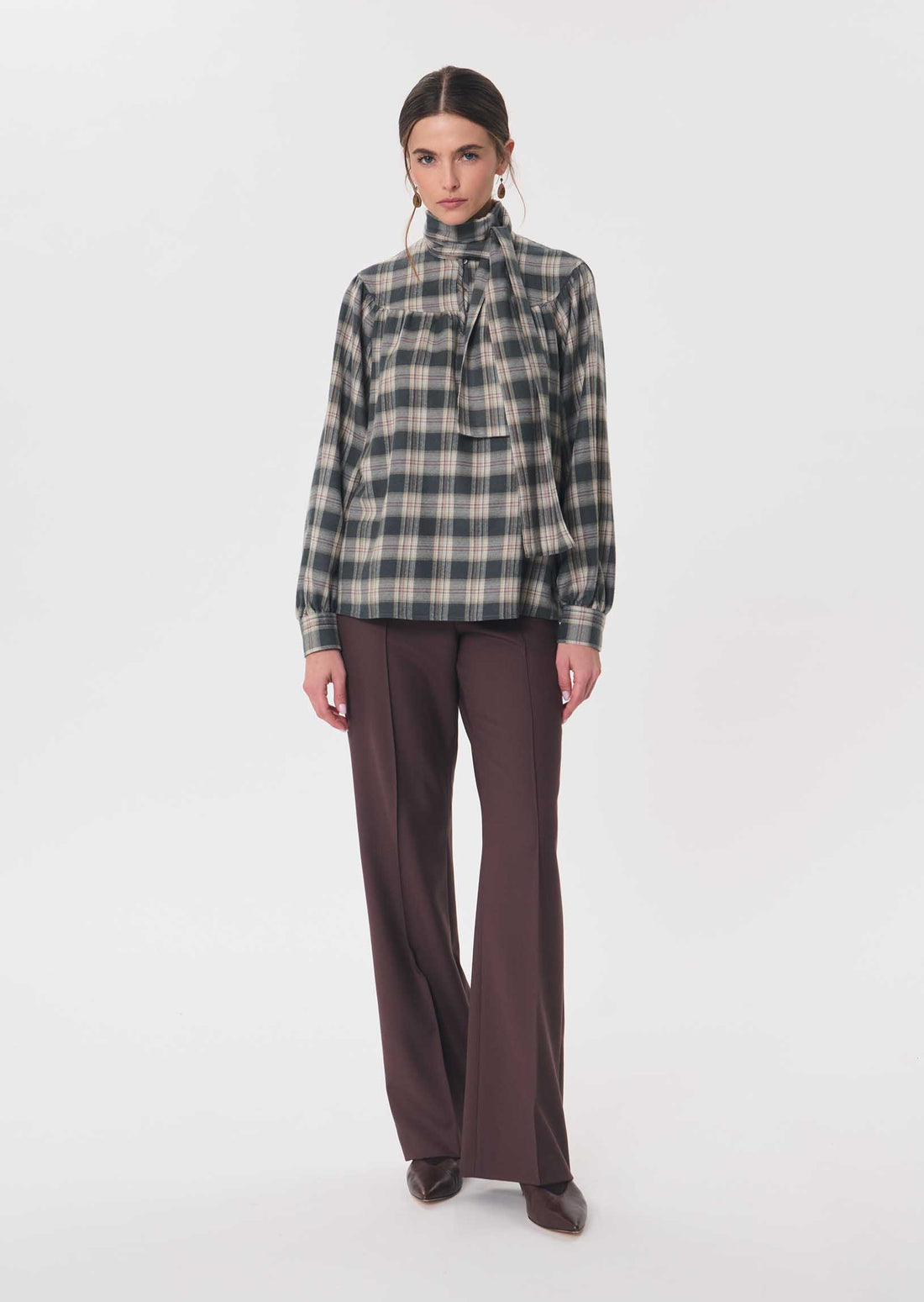 Titien top in khaki by Tara Jarmon