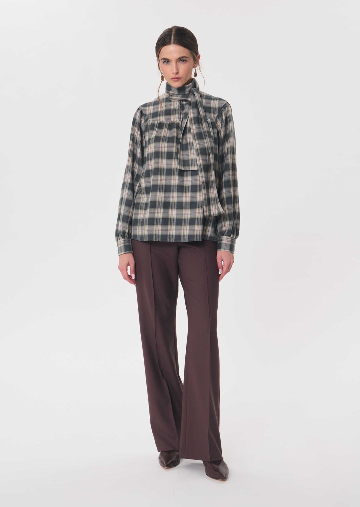 Titien top in khaki by Tara Jarmon