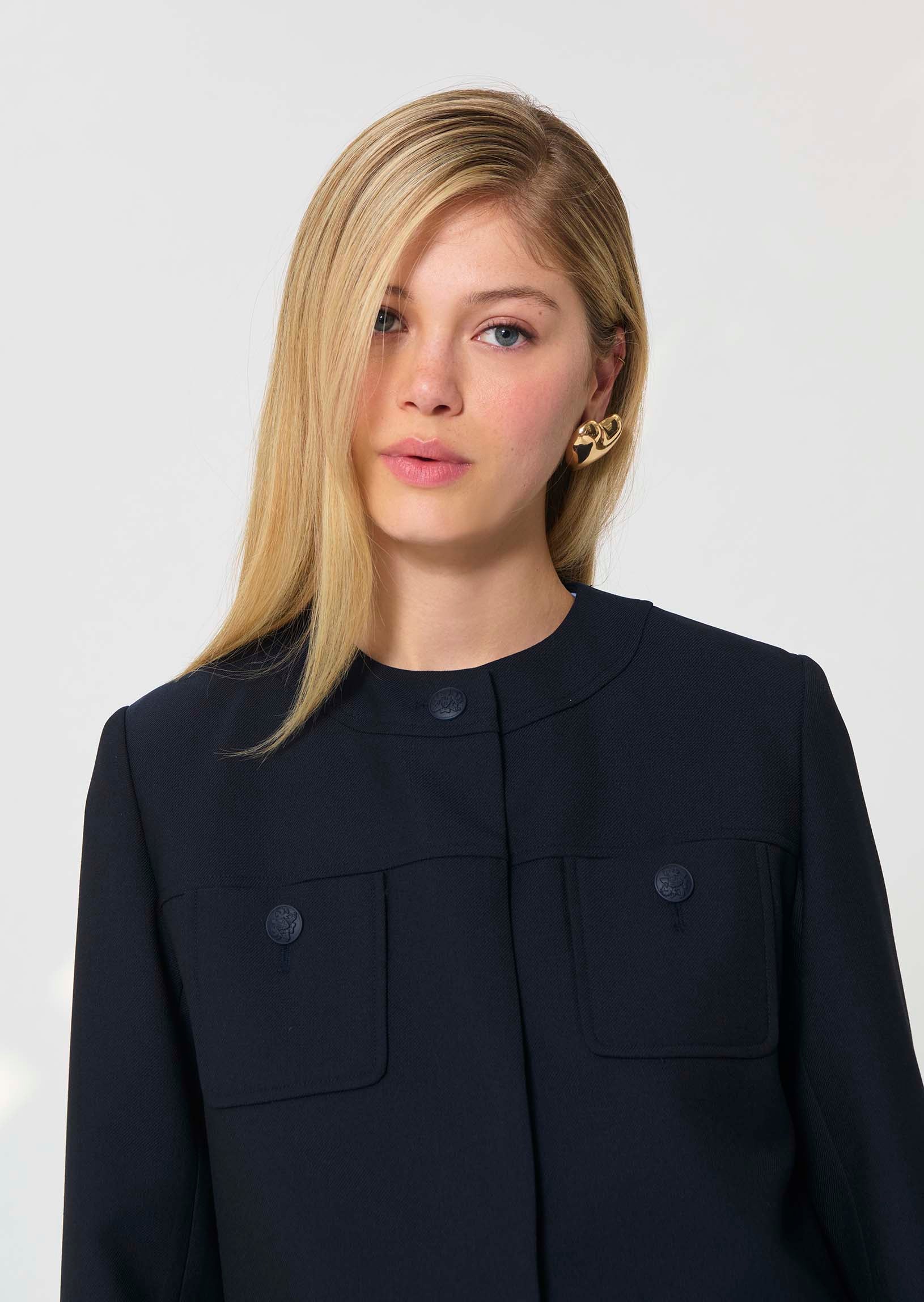 jacket in midnight blue powder-grain canvas