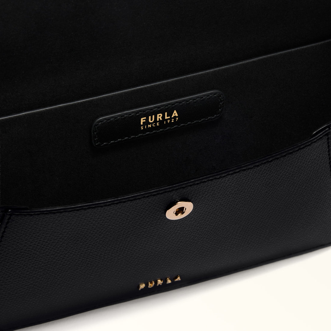 Furla Lea Xl Pouch in Black - Bags 