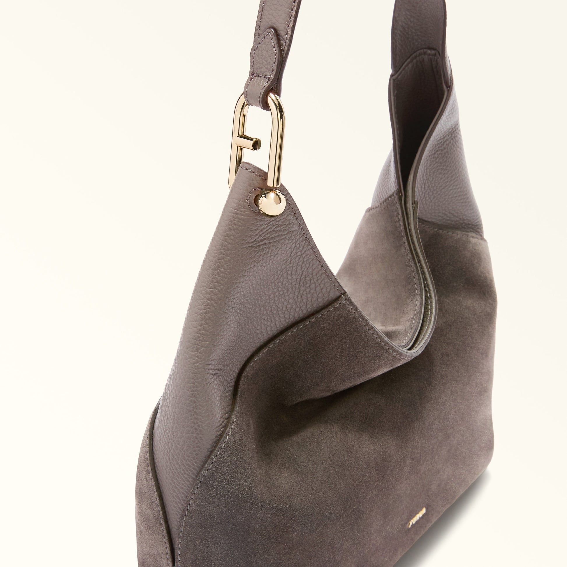 Furla Lara M Hobo Bag In Leather