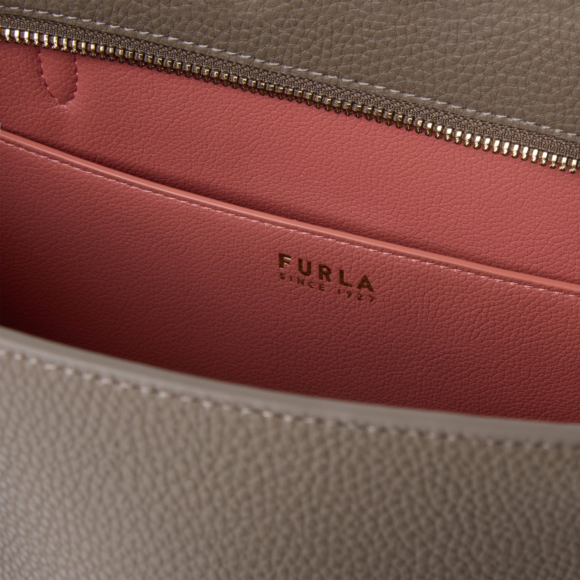 Furla Ava L Tote W/Zip in Pink - Bags 