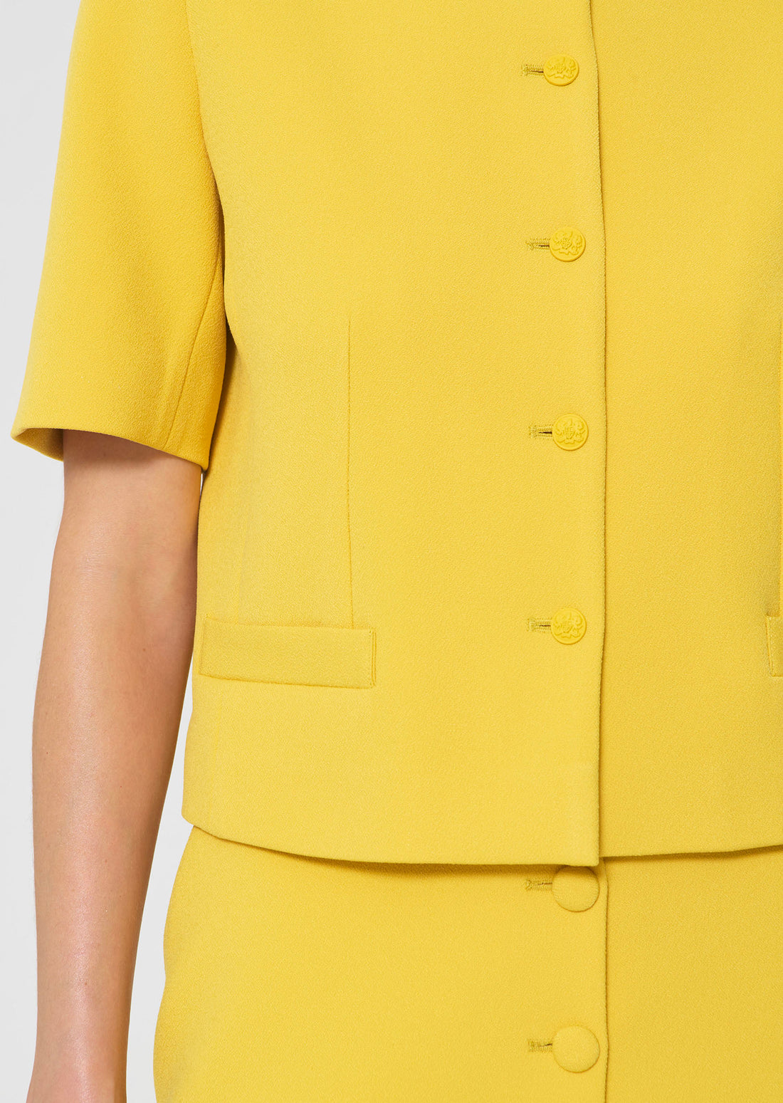 jacket in yellow foamy crepe
