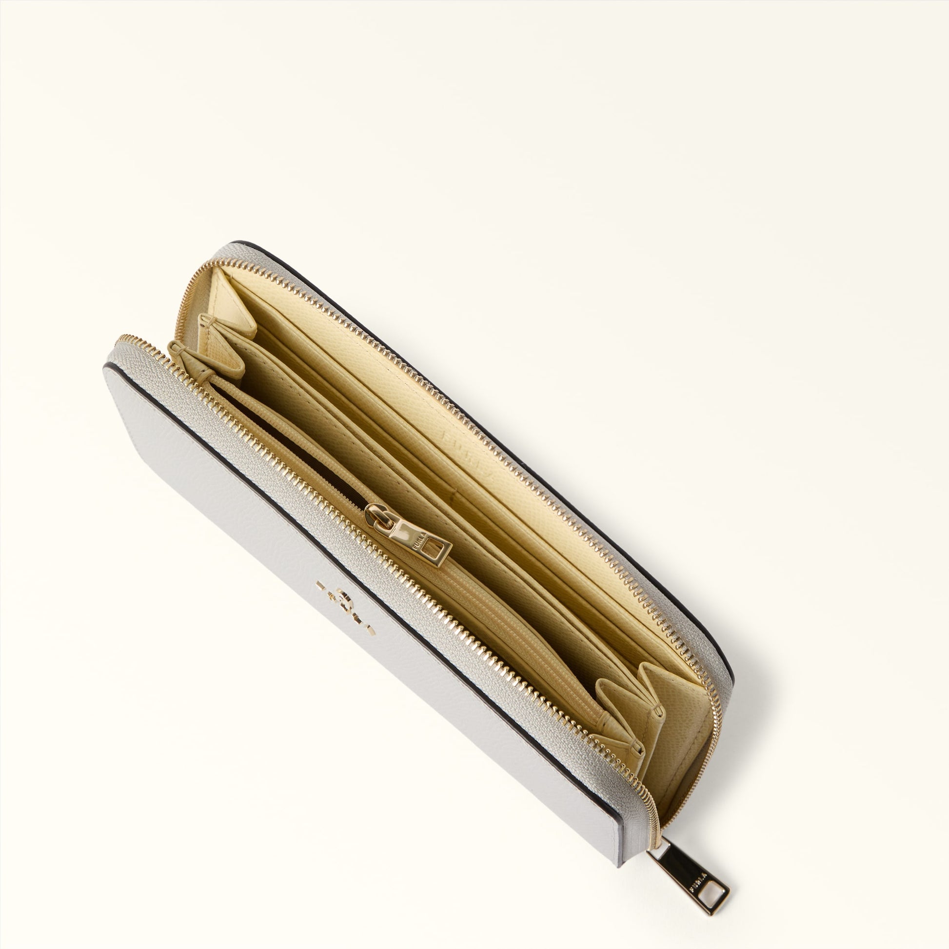 Furla Camelia Xl Zip Around in White - Wallets 