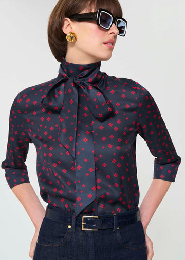 shirt in midnight blue with mini clover print