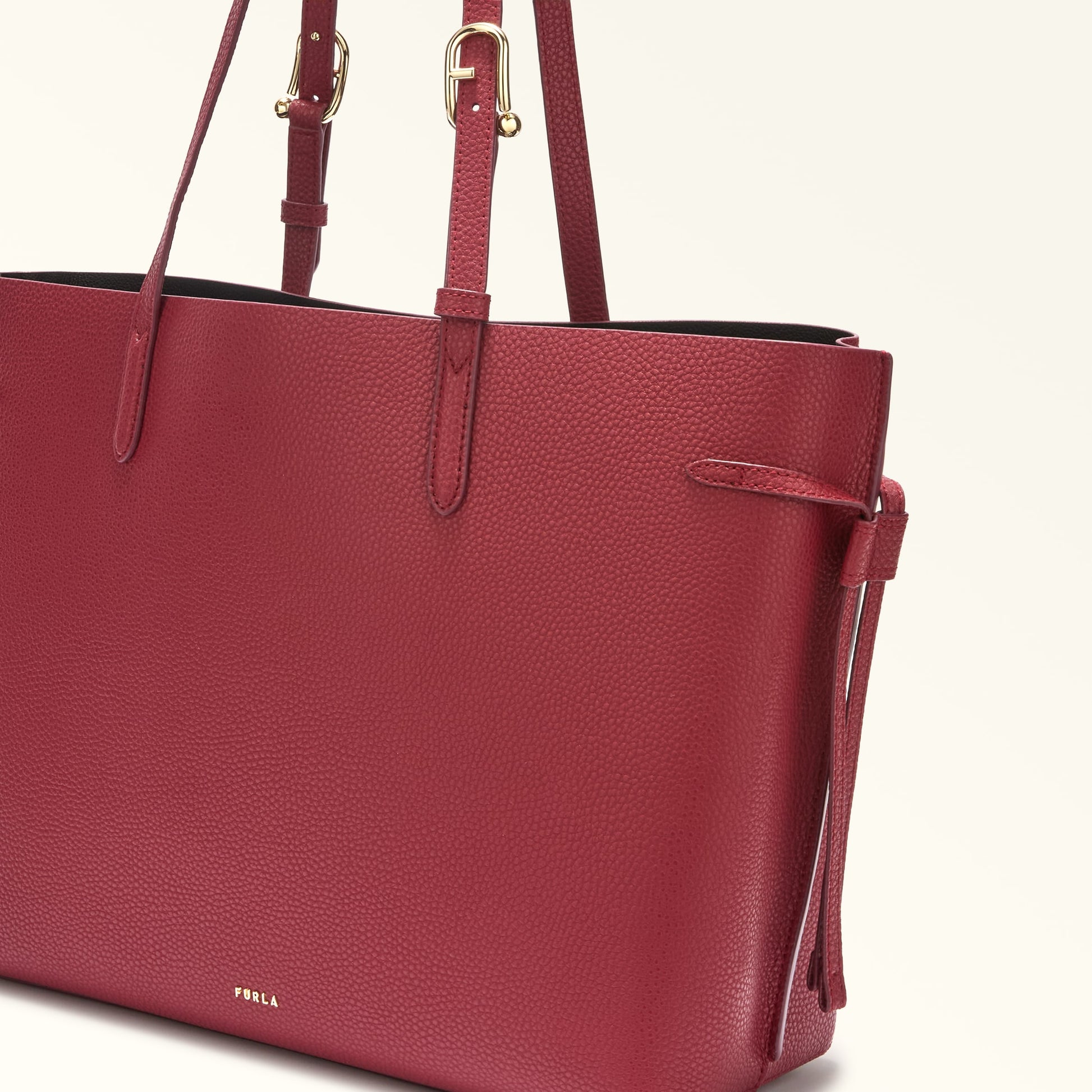 Furla Ava L Tote Bag In Leather