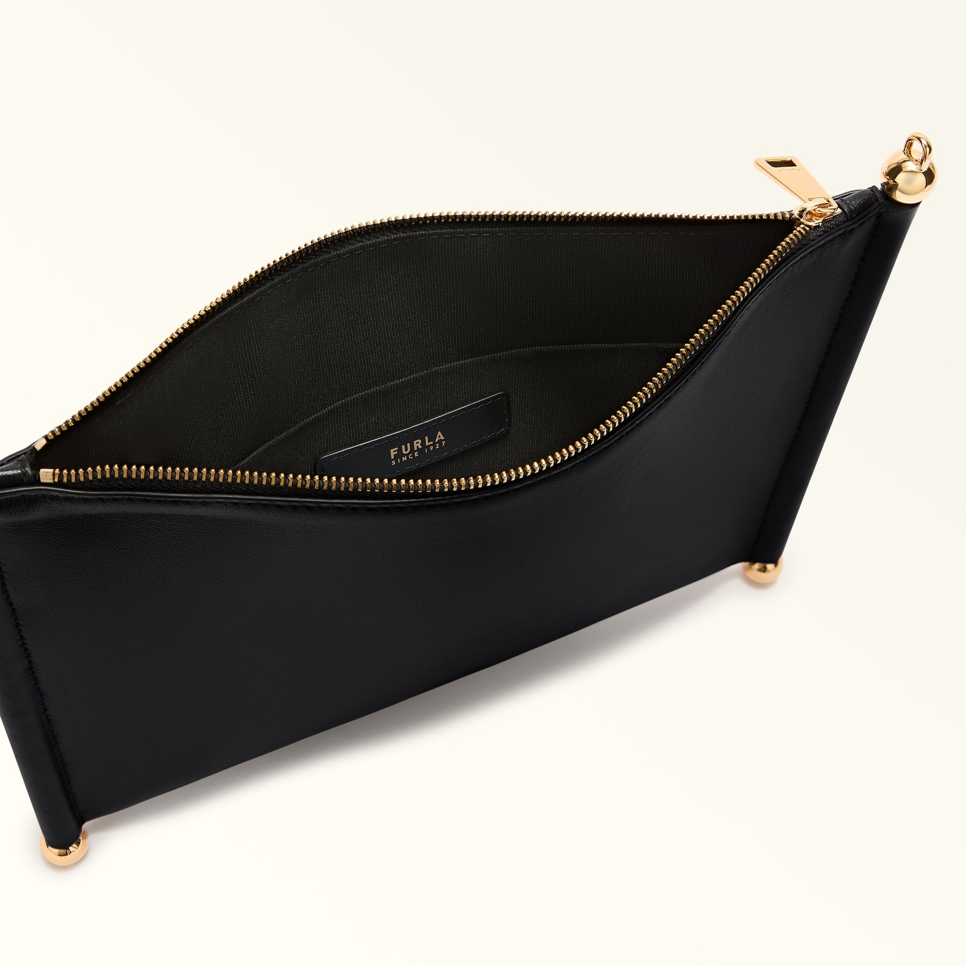 Furla Sfera Soft Xl Shoulder  Bag In Leather
