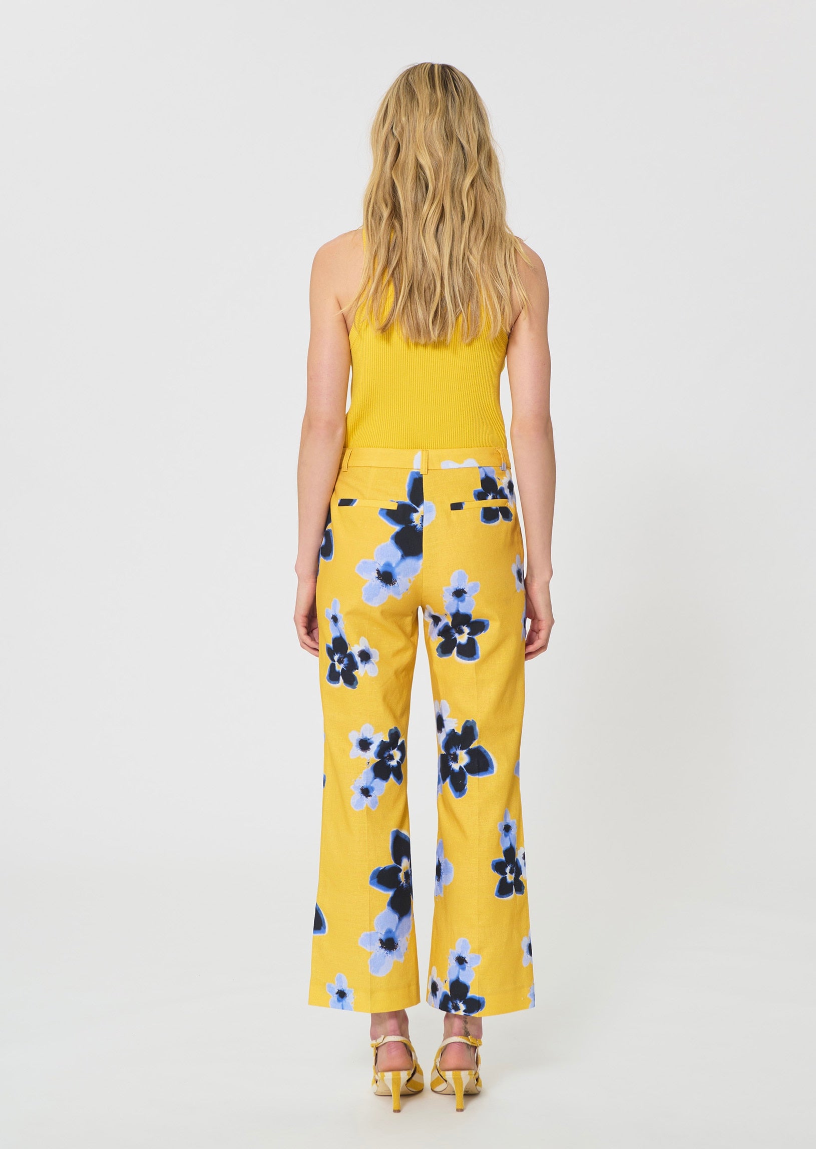 trousers in yellow floral printed linen and cotton