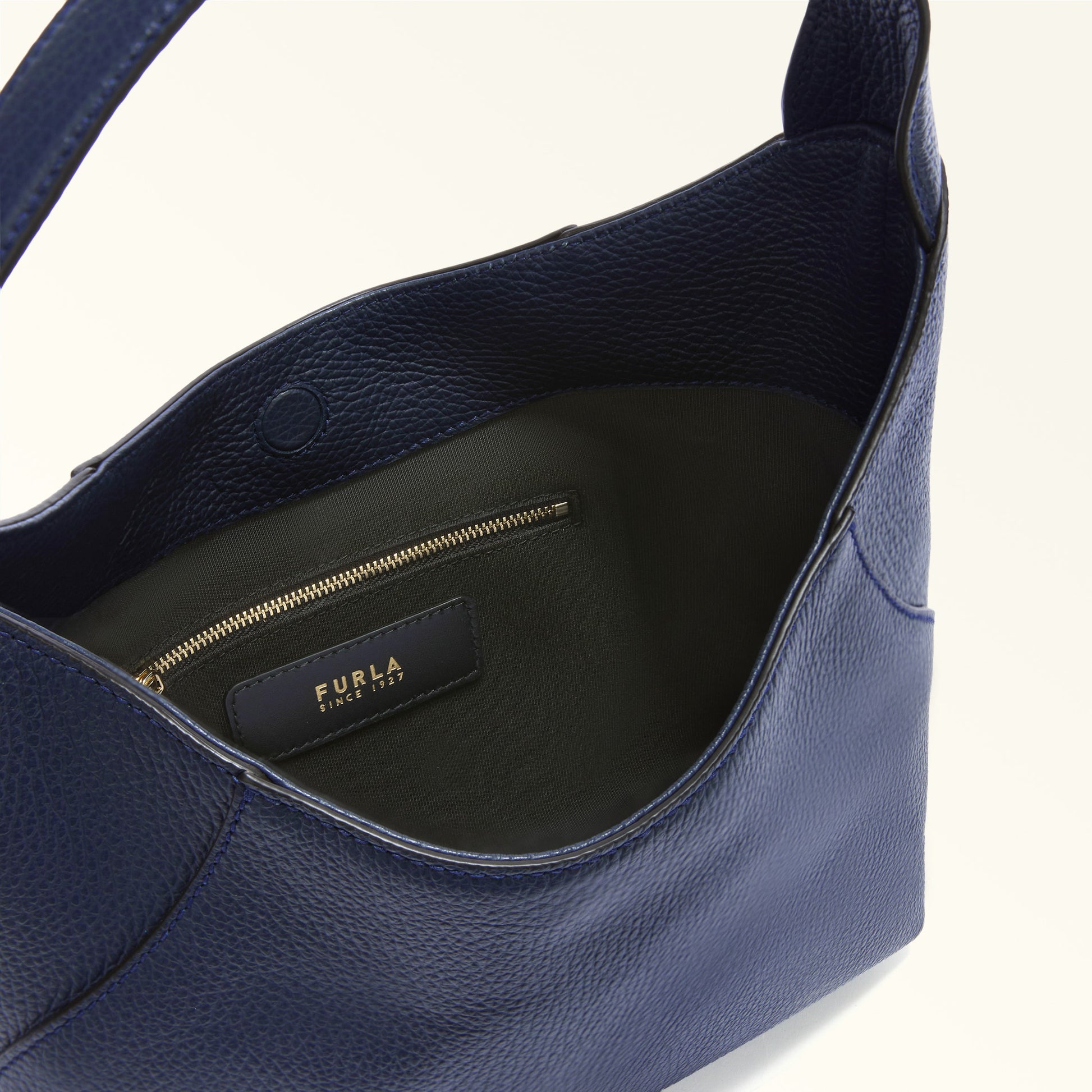 Furla Lara S Hobo Bag In Leather