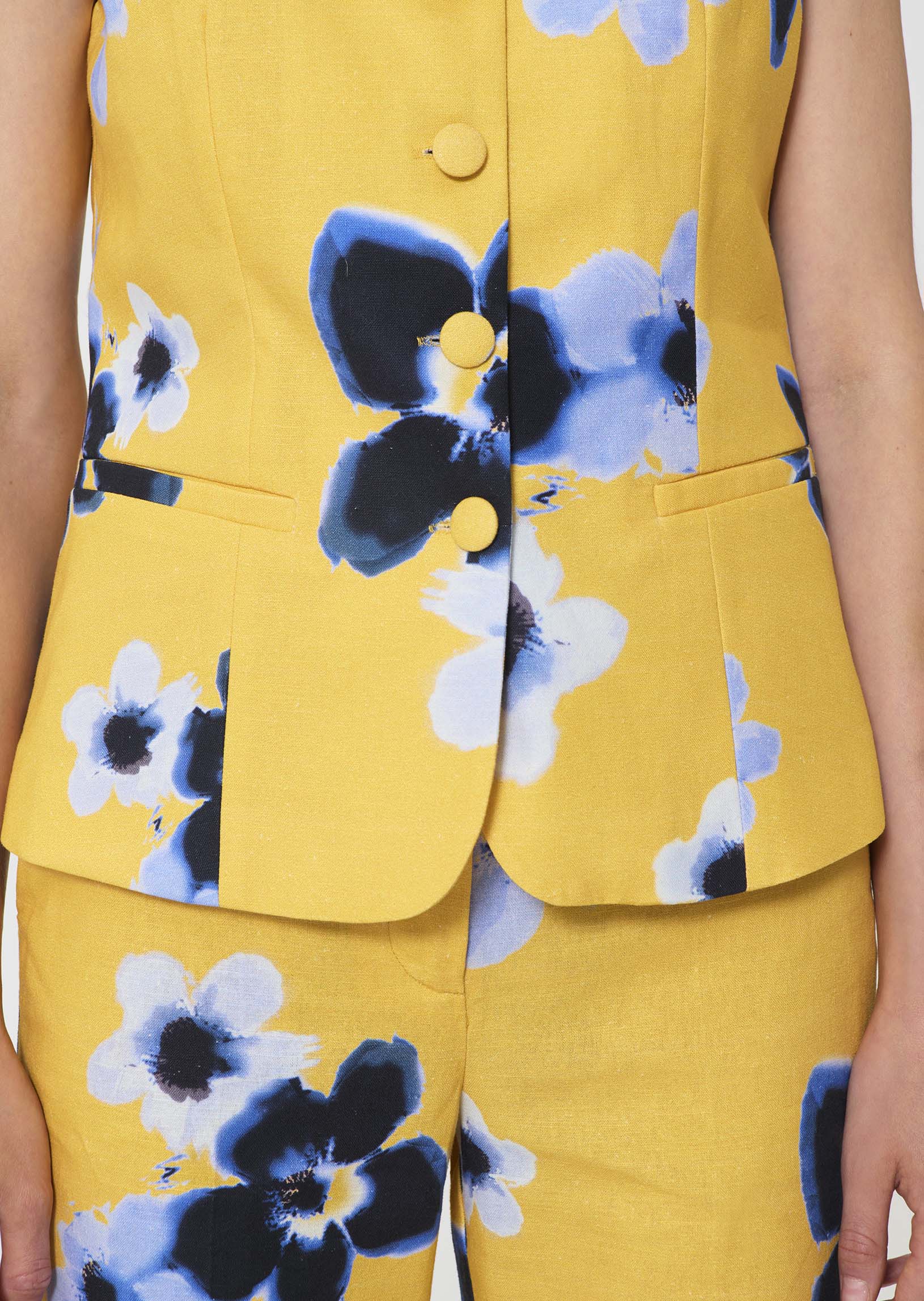vest in yellow floral printed linen and cotton