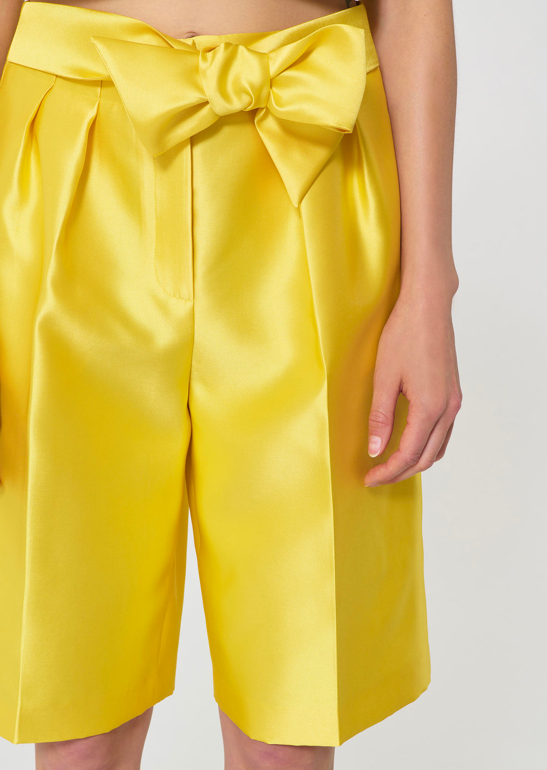 shorts in yellow duchess satin